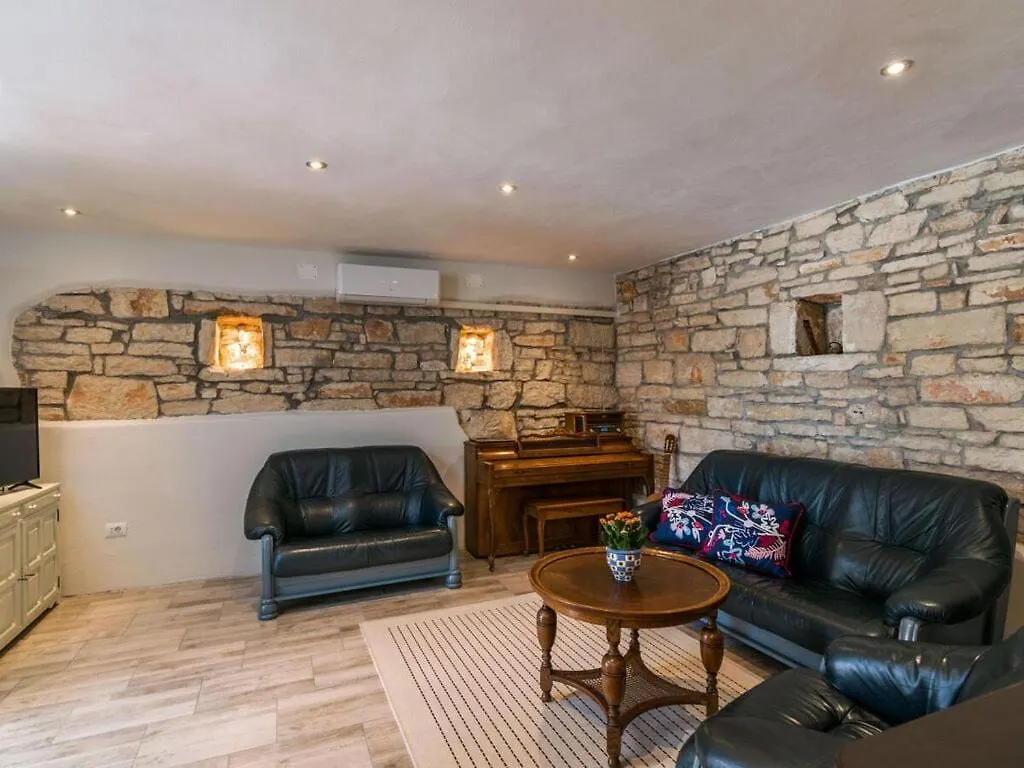Villa Lamusica Comfortable Holiday Residence Svetvincenat
