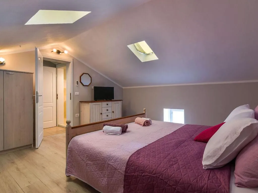 Villa Lamusica Comfortable Holiday Residence Svetvincenat